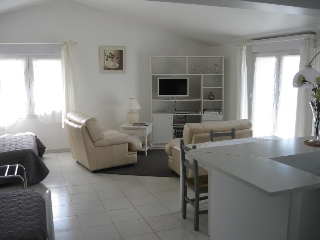 Apartments La Madeleine Aviñón Habitación foto